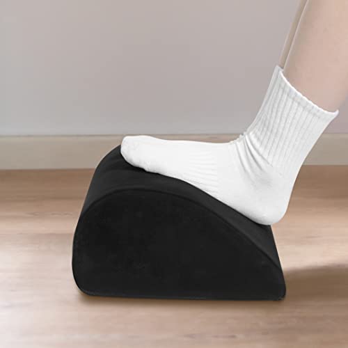Amazon Basics Foam Foot Rest for Under Desk, Supportive Stool for Home and Office with Washable Cover, 5.1 x 10.2 x 17.3 in, Black