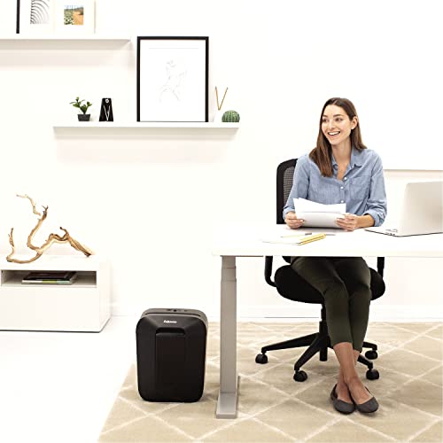 Fellowes 4402801 Powershred LX50 9-Sheet Crosscut Shredder